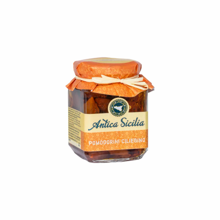 Dried cherry tomatoes in oil