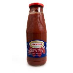 Tomato passata