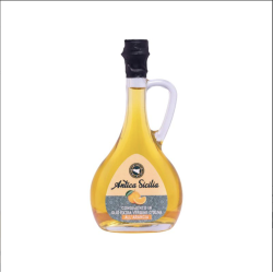 Extra virgin olive oil based condiment with orange